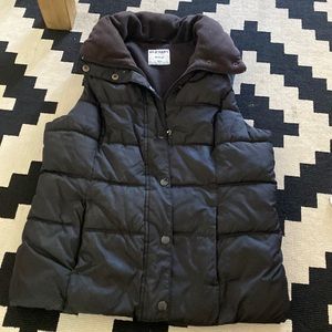 Lightly worn black Old Navy puff vest